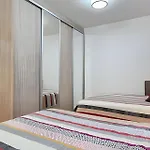 Alto Padrao, 3 Vagas, 4 Suites, 100 Metros Praia