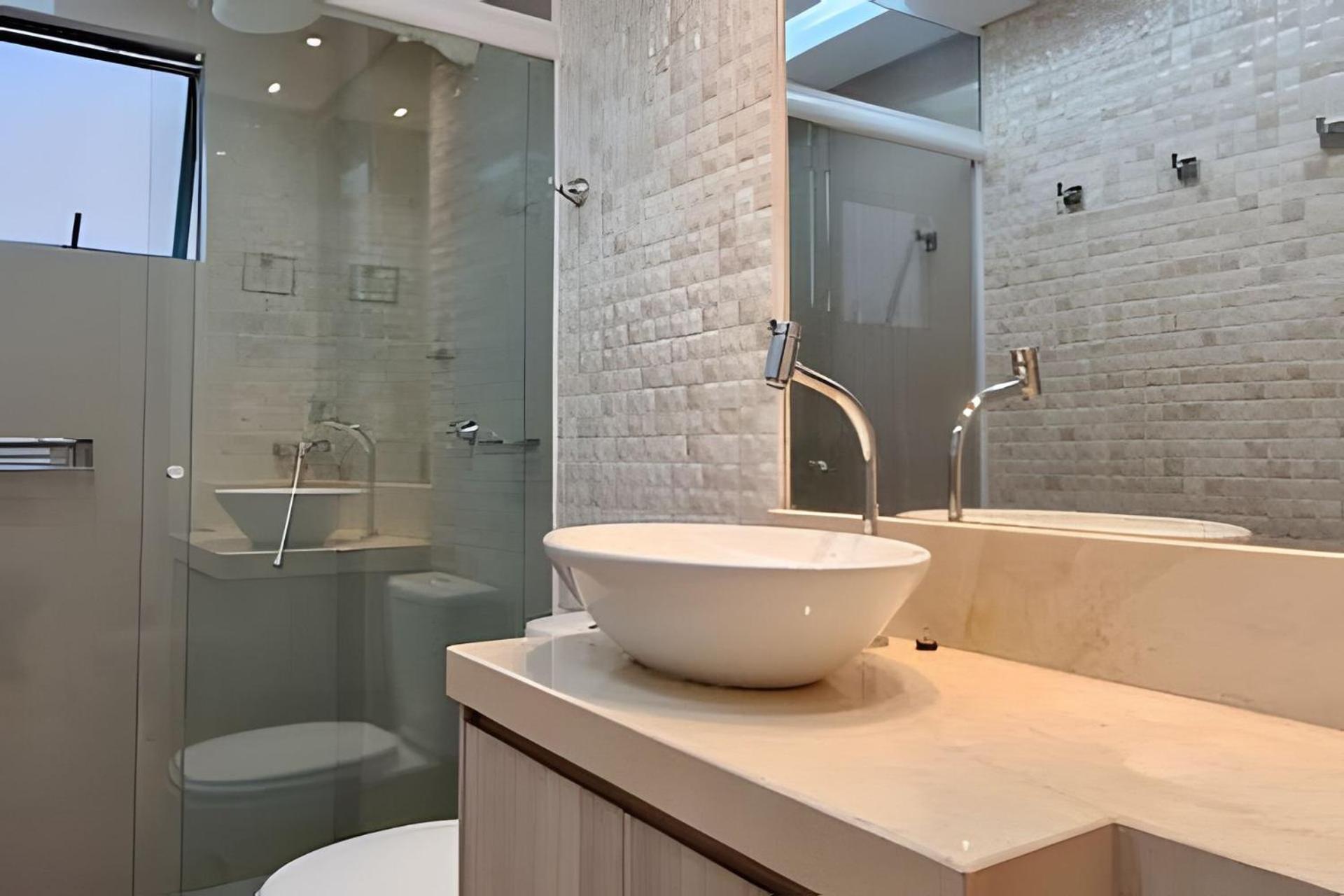 Alto Padrao, 3 Vagas, 4 Suites, 100 Metros Apartamento