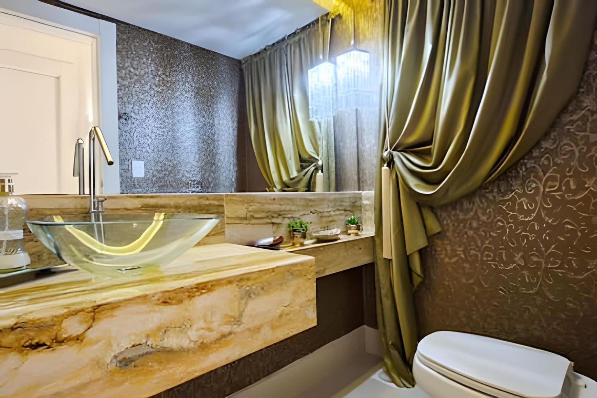 Apartamento Alto Padrao, 3 Vagas, 4 Suites, 100 Metros *
