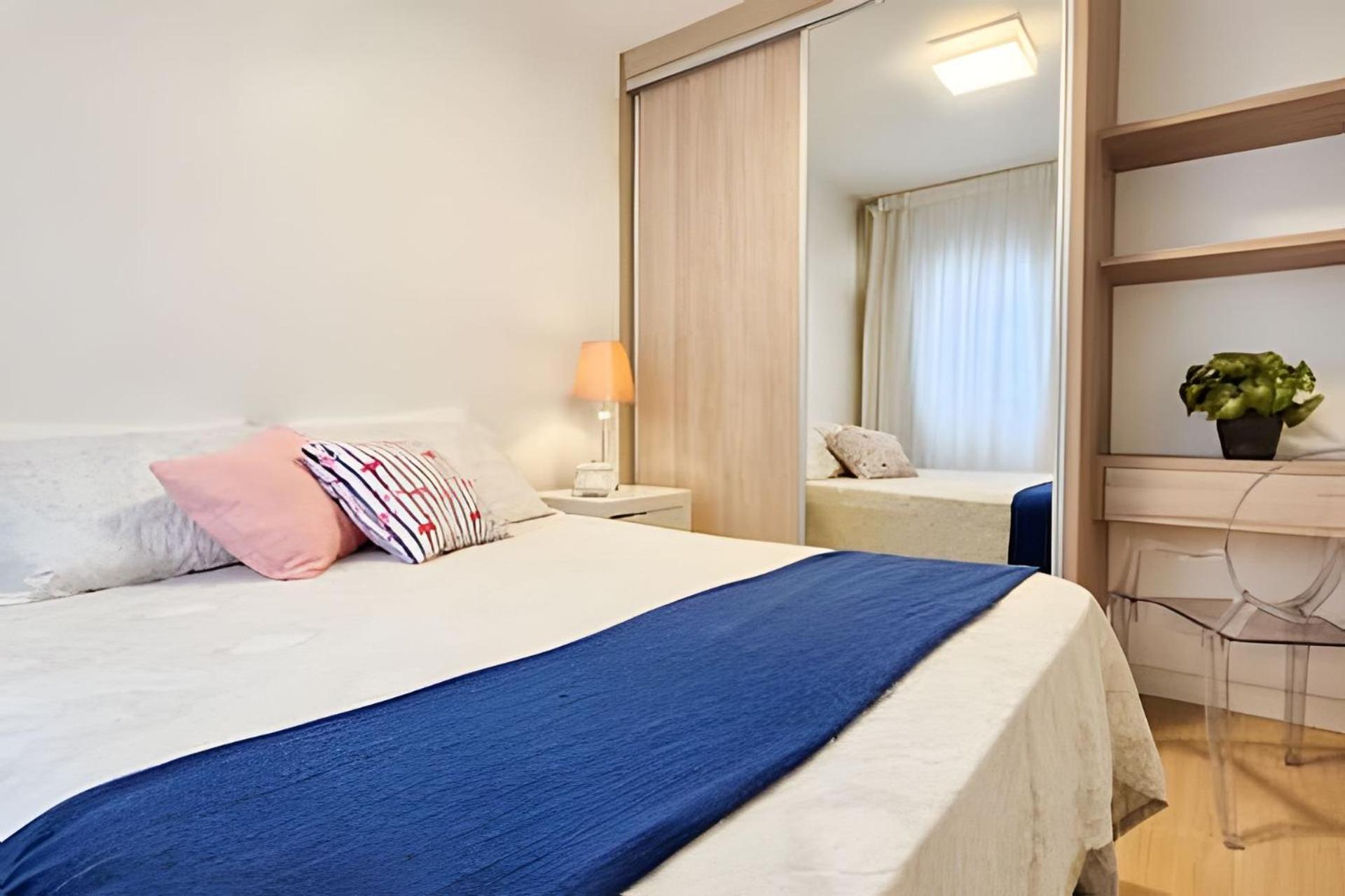 Apartamento Alto Padrao, 3 Vagas, 4 Suites, 100 Metros *